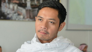 الفنان الإندونيسي دودي هارلينو حنيف