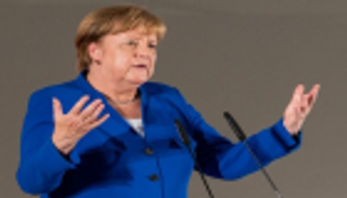 ميركل عن إنقاذ المهاجرين: واجب إنساني