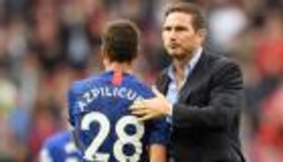 الكشف عما قاله لامبارد للاعبي تشيلسي عقب رباعية يونايتد