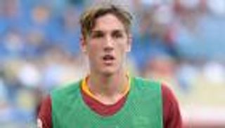 روما يقطع الطريق على ريال مدريد ويوفنتوس ويجدد عقد زانيولو