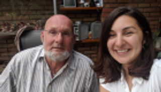 منحها هدية عندما كانت لاجئة.. فعادت لتشكره بعد 25 عاما 