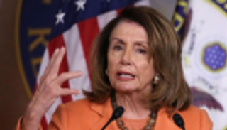 بيلوسي ترفض أي اتفاق تجاري بين أمريكا وبريطانيا يهدد "الجمعة العظيمة" 