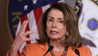  نانسي بيلوسي رئيسة مجلس النواب الأمريكي 