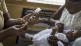 أوغندا تتهم التغير المناخي واللاجئين بزيادة إصابات الملاريا 40%