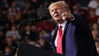 الرئيس الأمريكي دونالد ترامب 