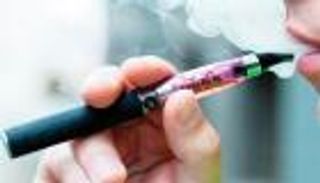 أمراض الرئة تحاصر مراهقي أمريكا.. والسجائر الإلكترونية متهم رئيسي