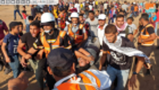 إصابة 63 فلسطينيا في الجمعة الـ70 لمسيرة العودة