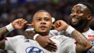 ليون يكتسح أنجيه ويتصدر الدوري الفرنسي