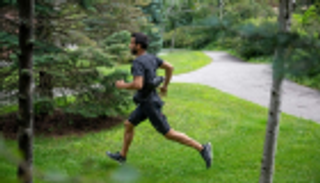 لمحبي رياضة المشي.. "شورت آلي" لتحسين الأداء