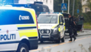 منفذ هجوم "إرهابي" على مسجد بالنرويج يعترف بالتهم الموجهة إليه