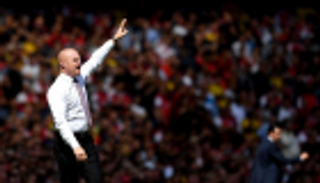 دايك مدرب بيرنلي ينتقد لاعبي أرسنال ويتهمهم بالتمثيل