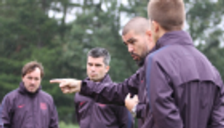 فالديز يجبر شباب برشلونة على الانسحاب من بطولة ودية بهولندا