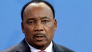 النيجر تنتخب رئيسا جديدا نهاية 2020