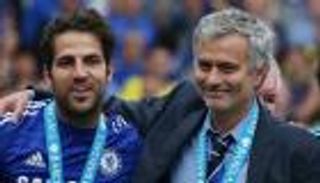 فابريجاس يواسي مورينيو "العاطل"