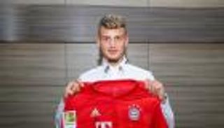 الموهبة الفرنسية كويسانسي خامس صفقات بايرن ميونيخ الصيفية