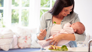 الخضراوات والفواكه ومنتجات الألبان مفيدة خلال فترة الرضاعة الطبيعية