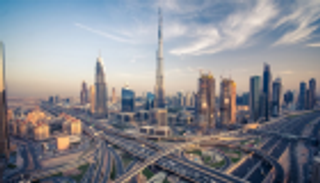 "اقتصادية دبي" تصدر 14737 رخصة تجارية جديدة خلال 6 أشهر