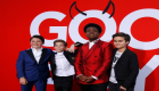 فيلم "جود بويز" يتصدر إيرادات السينما في أمريكا