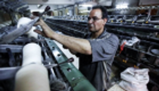 مصر ترصد 1.3 مليار دولار لتطوير صناعة الغزل والنسيج