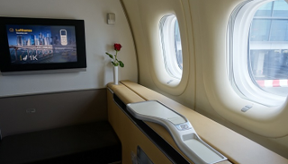 النافذة أولا.. نهج جديد لصعود الطائرات