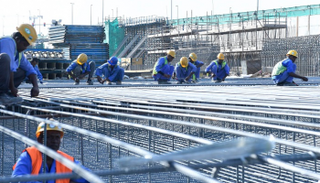 "طرق دبي" تحصل على جائزة السلامة الدولية