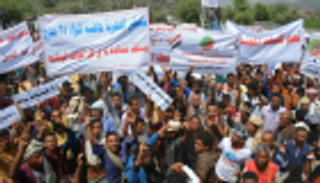 مظاهرة حاشدة في تعز تندد بجرائم "إخوان اليمن"