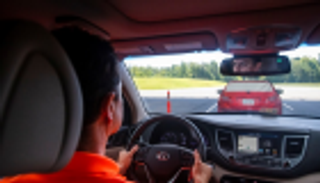 "هيونداي" تزيد الاستثمار في التكنولوجيا الذكية لصناعة السيارات