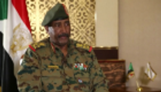 "العسكري" السوداني يتمسك بالدستور ويمتنع عن تعيين رئيس القضاء