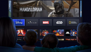 خدمة بث Disney +