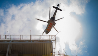 طيار يوناني وروسيان كانوا على متن الطائرة - أرشيفية