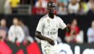 ميندي يقترب من دعم ريال مدريد قبل مواجهة بلد الوليد