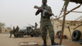 مقتل 5 جنود في هجوم إرهابي وسط مالي