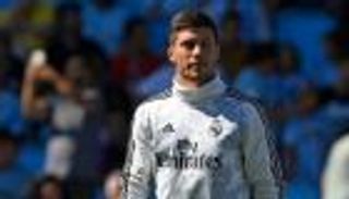 يوفيتش يسخر من شائعات رحيله عن ريال مدريد