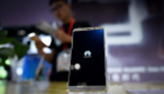 هواوي تعزز قوتها التسويقية بدعم أكبر شركة يابانية للهواتف