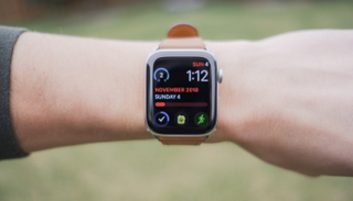 ساعة Apple watch