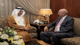 فيصل الفايز والسفير الإماراتي لدى الأردن أحمد علي محمد البلوشي