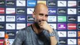 جوارديولا تفاجأ بنجاح سيلفا الإنجليزي.. ويؤكد دعمه لتقنية الفيديو