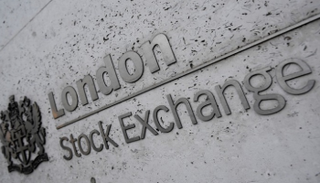 المؤشر فايننشال تايمز 100 للأسهم البريطانية يسجل رابع أسبوع من الخسائر