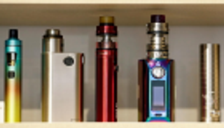 السجائر الإلكترونية.. الموت بنكهة الفواكه