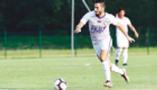 مزيان يعد جماهير العين بالمنافسة على كل الألقاب