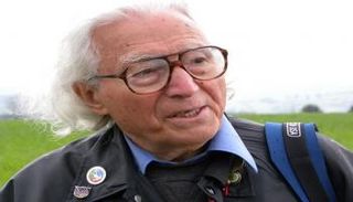 المصور الشهير طوني فاكارو