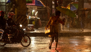 الفلبين يضربها سنويا 20 إعصارا في المتوسط