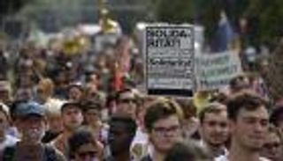 الآلاف يتظاهرون في ألمانيا ضد اليمين المتطرف