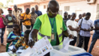 ارتفاع عدد مرشحي الرئاسة في غينيا بيساو وسط أزمة سياسية