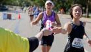 مشروبات الطاقة تدمر أسنان الرياضيين