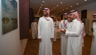 الشيخ شخبوط بن نهيان يزور قرية الهجن بحديقة الملك فيصل