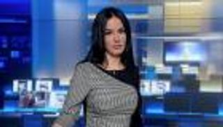 مذيعة جزائرية تستقيل من "الجزيرة" وتلمح لابتزاز قطري