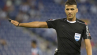 حكم مباراة "حقائب الهدايا" يدير مباراة فياريال وريال مدريد