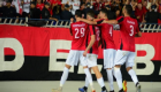 اتحاد العاصمة الجزائري يتأهل إلى دور الـ32 بدوري أبطال أفريقيا