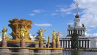 ذكرى "عموم روسيا" الـ80..  فرصة موسكو لإنعاش سياحة المعارض